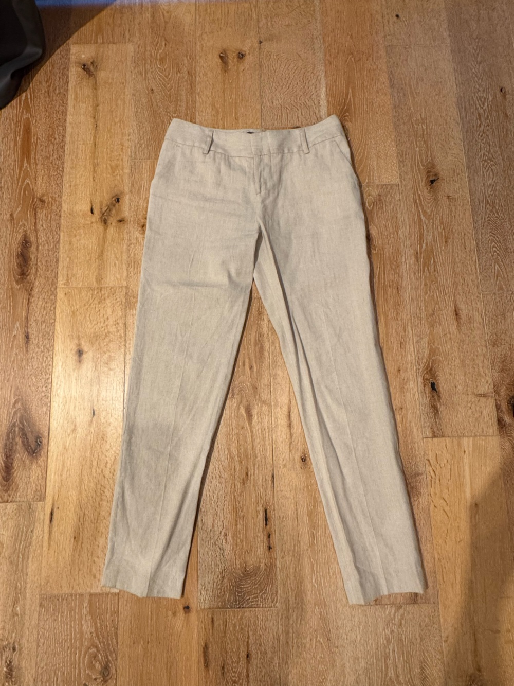 Alice and Olivia Women’s Lightweight Beige Linen Pants - slim straight leg ankle